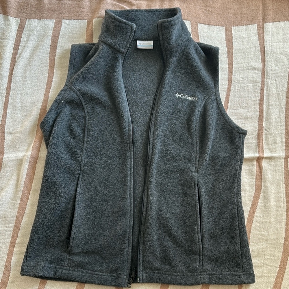 columbia vest